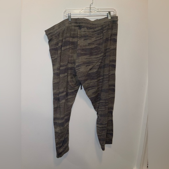 Ebb & Flow camouflage joggers, sweatpants lounge pants size 3X - Picture 2 of 5